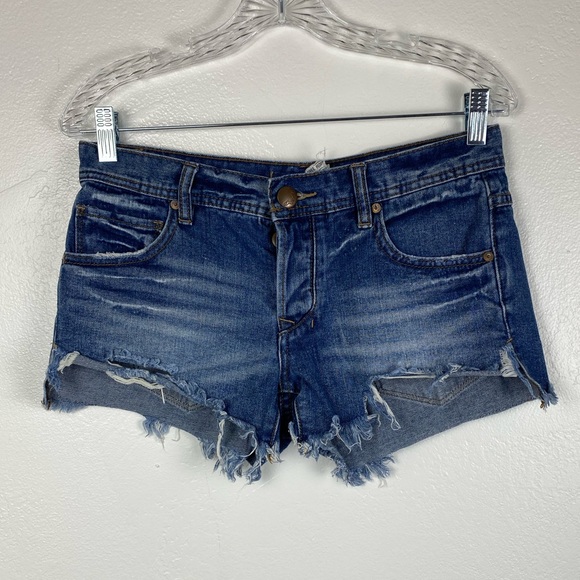Free People Distressed Denim Blue Jean Shorts Women’s size 25 - Picture 10 of 10